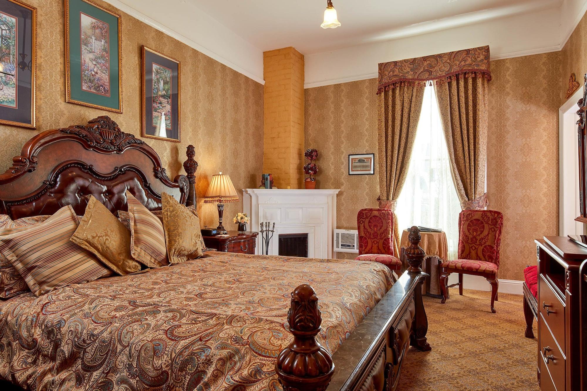 Deluxe King Room Fireplace,664722462:JPEG