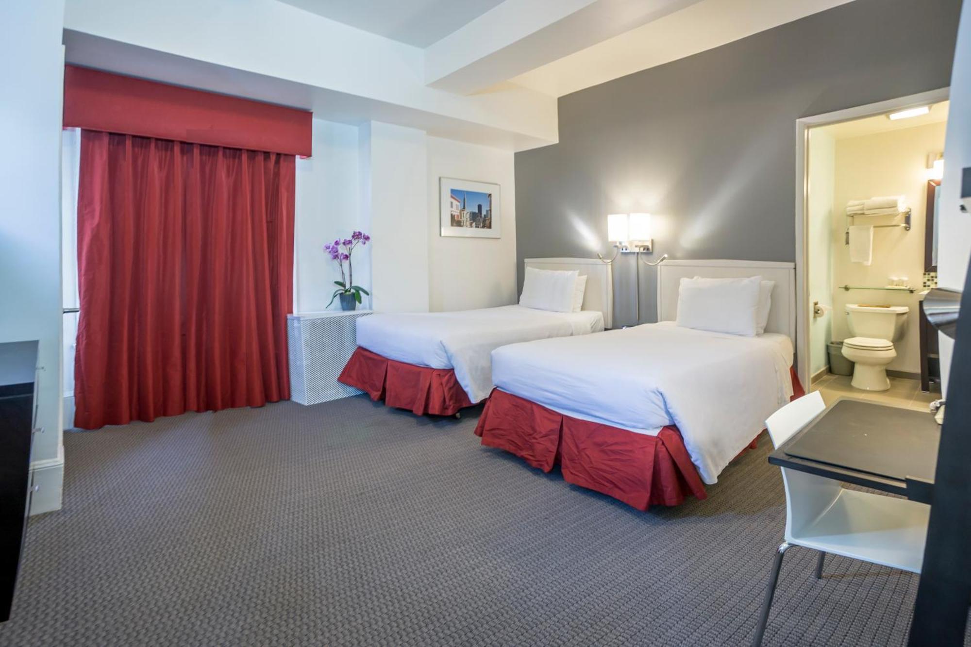 Twin Room,141086733:JPEG