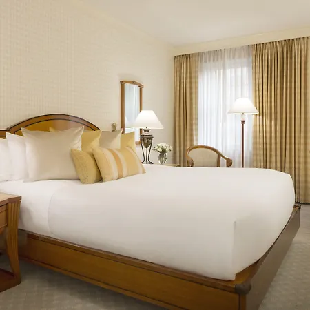 Orchard Hotel-3